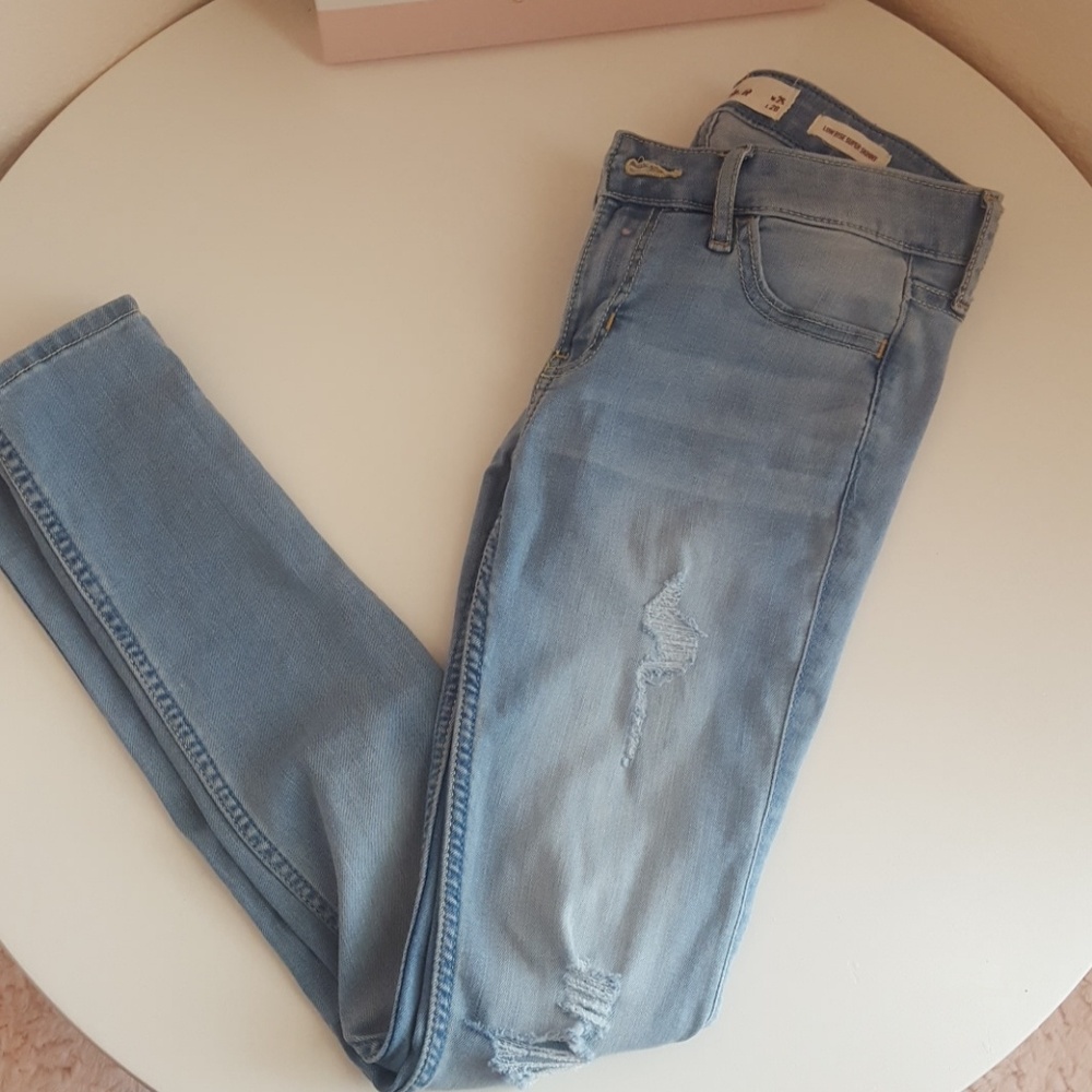 Young girls Hollister jeans